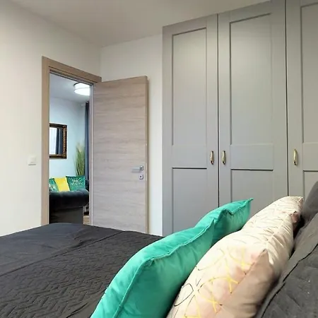 Sara With 2 Bedroom- 스플리트