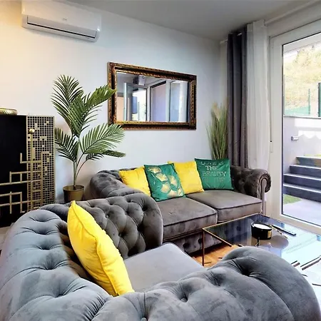 Sara With 2 Bedroom- Apartman